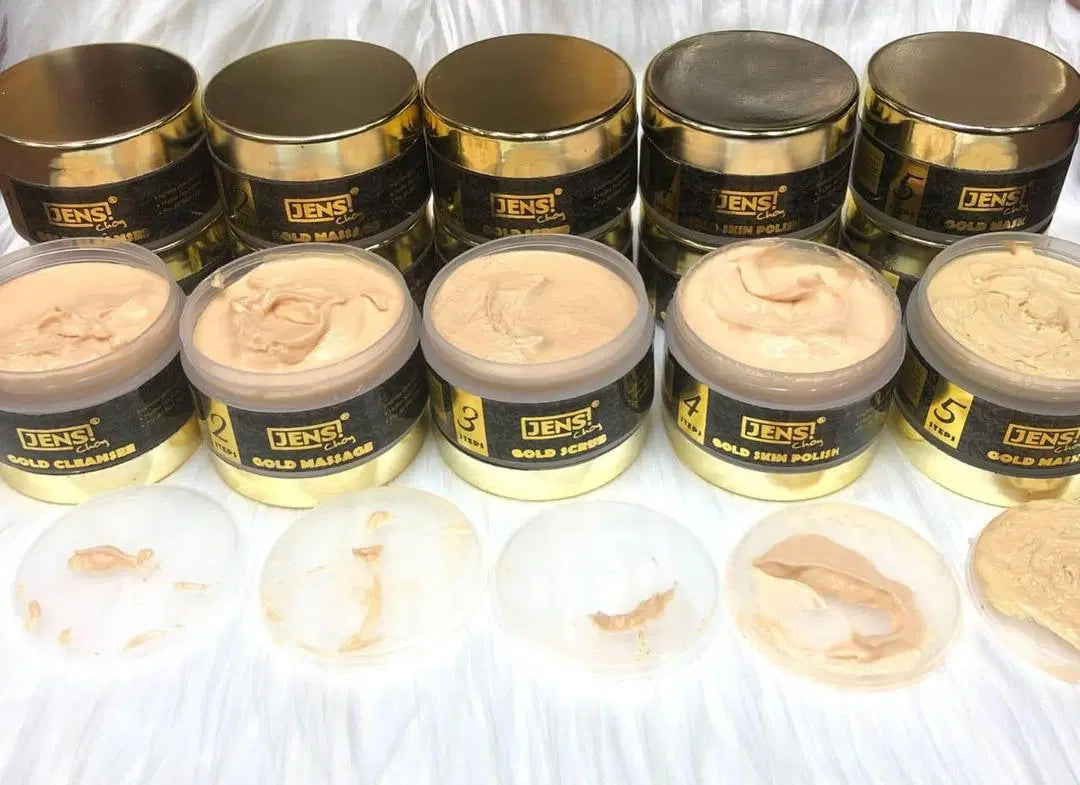 Look Loom rejuvenating whitening facial kit with multiple jars of cream and scrub for skin care