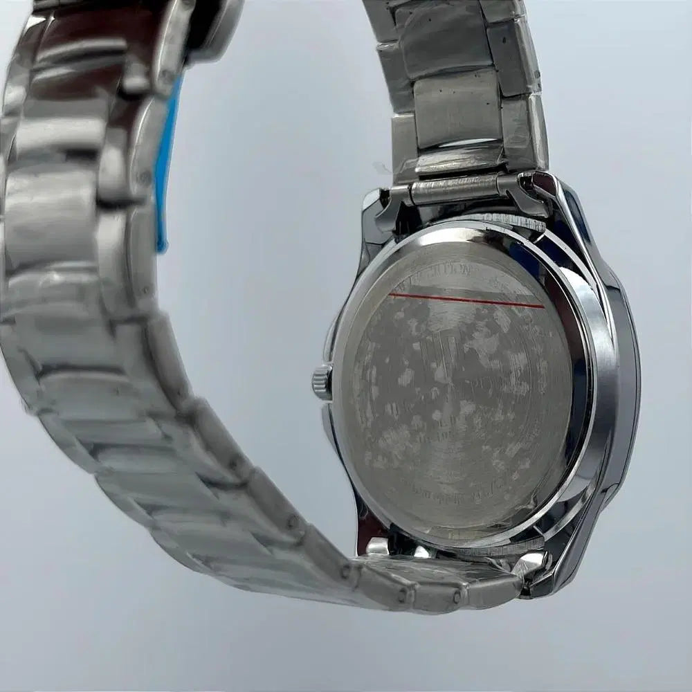 Look Loom men's casual analog watch stainless steel bracelet and scratched caseback shown from rear view